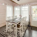 펜션 Pentintupa By Interhome *